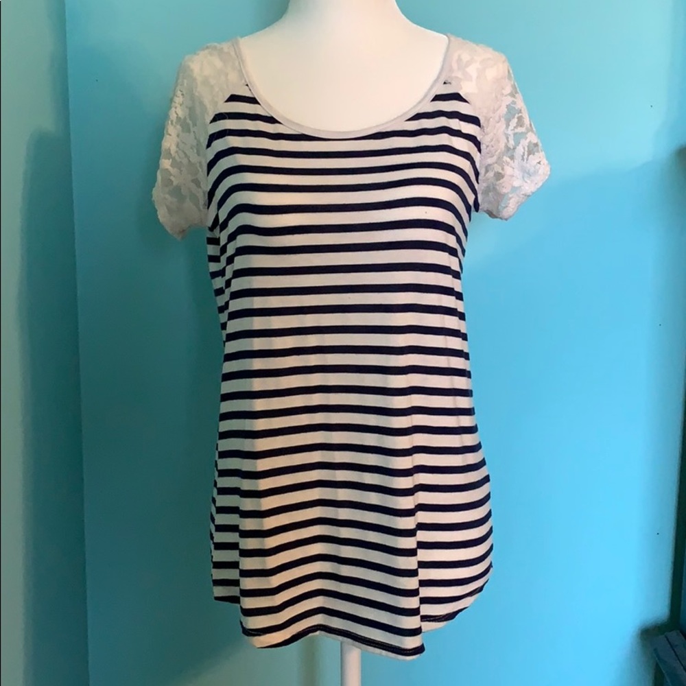 blue and white stripped top